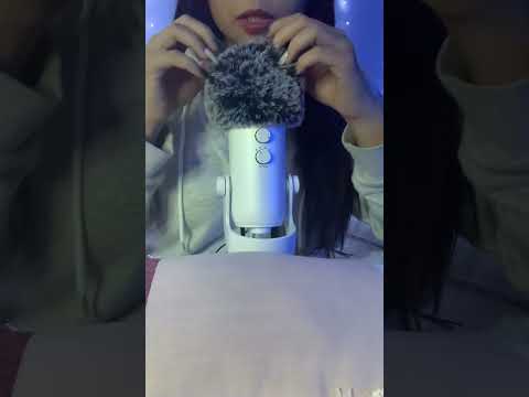 ASMR SHORTS 🌙 let’s look for buggies together! (first time) inaudible whispering + plucking
