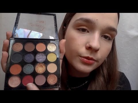 ASMR - MAQUIANDO VOCÊ (sons de boca e produtos, pincéis na tela)