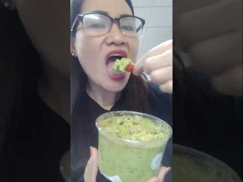 TAKKIS WITH GUACAMOLE #food #everyone #shortsfeed #mukbang #guacamole #challenge
