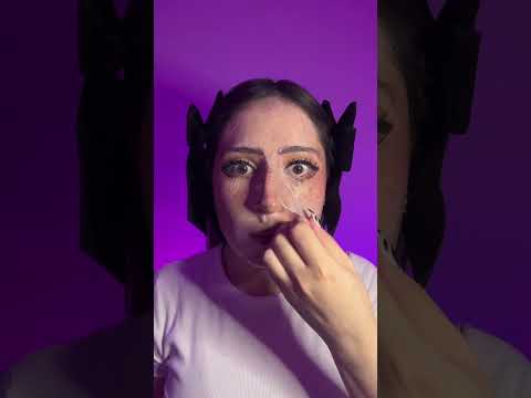 Mi cara es de plástico parte 2 #asmr #tapping #plastic