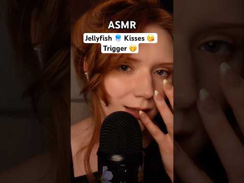 Full ASMR👆 credit to @Mummamicasmr 🥰 Jellyfish Kisses 🥰 Mouth sounds hand movements 💛