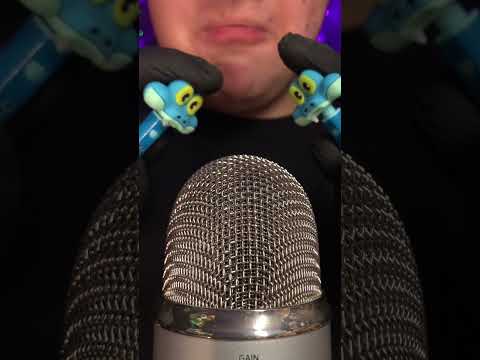 Bewerte diesen Trigger auf einer Skala von 1-10 🐍🩵 #asmr #jonathanasmr #einschlafhilfe