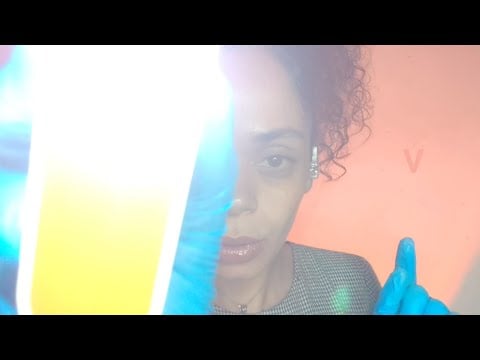 ASMR te examinando após queda | roleplay 