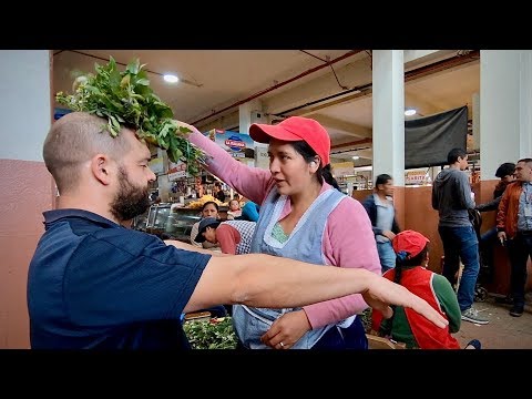Unintentional ASMR: visiting a public market in Cuenca for a "limpia" (cleansing) ritual [音フェチ]