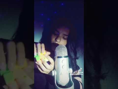 ASMR - QUEM SABE RESOLVER O CUBO MÁGICO ? #tingles #asmr