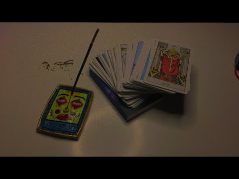 Tarot Kartlarımı Tütsülüyorum | Anlaşılmayan Fısıltı | Türkçe Asmr