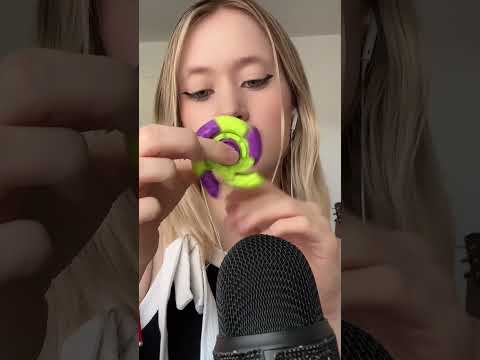 Kennt ihr die noch? #asmr #mouthwhisper #fabricscratching #relax #visualtingle
