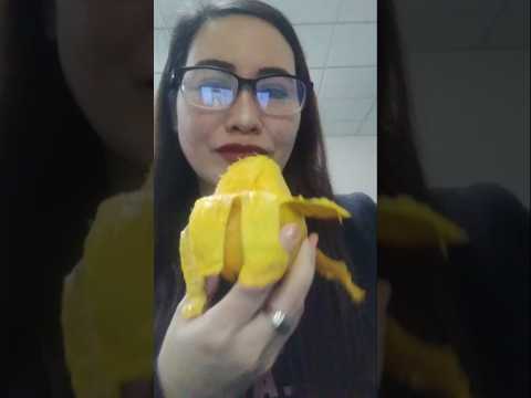 HOW TO EAT RIPE MANGO!#mukbang #food #shortsfeed #everyone #mango #fruit #everyone