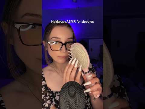 Hairbrush tapping and scratching #asmr #hairbrush #shortsvideo #shorts