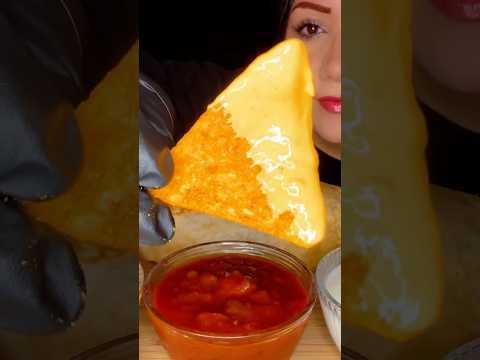 Doritos and cheese sauce #asmr #chips #cheese #food #mukbang