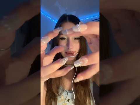 Gros massage cérébral en perspective💆🏻‍♀️🧠 #asmr #brainmassage #tingles #handmovements #relax