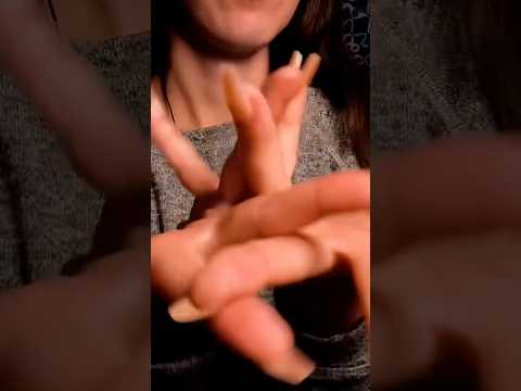 Hypnotic Hand Movements ASMR😍 Soft Spoken❤️