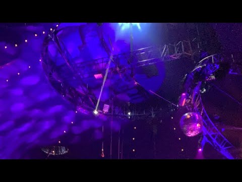 LIVE AT THE VASQUEZ CIRCUS