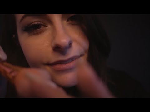 ASMR FRANCAIS ⚪️ Chuchotement très rapproché et face brushing