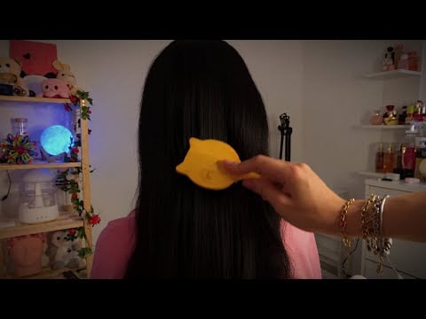 ASMR APLICADO - Penteando o cabelo + som de chuva 