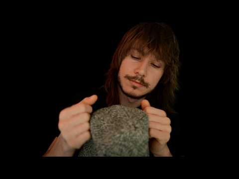 ASMR - A little bit of mic(s) brushing