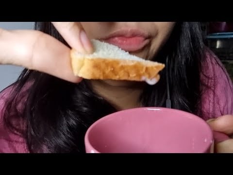 ASMR COMIENDO PAN CON LECHE | ASMR en Español