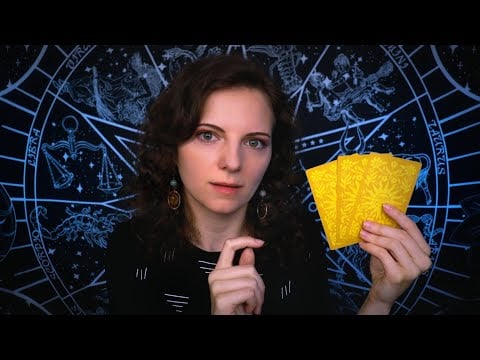 Pick A Card Tarot Reading 🃏 Insights for the Year Ahead ✨