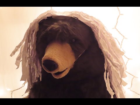 ASMR | Wig Made of Crinkly Paper (On a Bear Statue lol) crinkles, hair playing, paper cutting