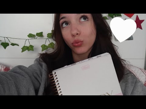ASMR MENINA QUE SENTA ATRÁS DE VOCÊ💋📚