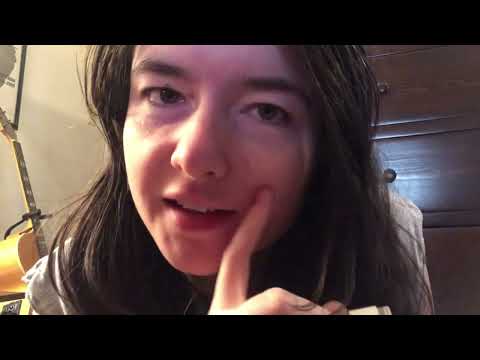 ASMR getting string out of your eye with only a pair of headphones and fingers (quick and tingly)