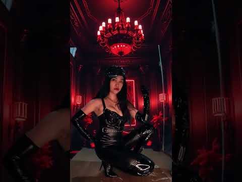 #latex #leathermodel #thighhighheels #goddessvibes