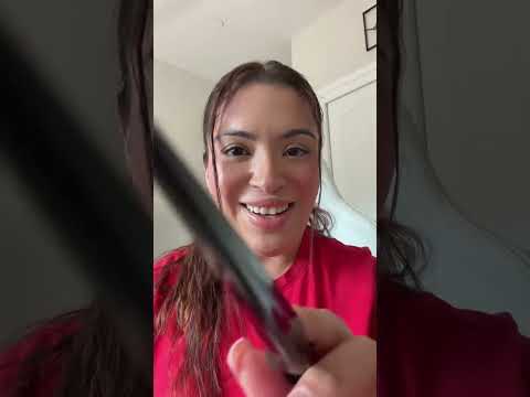 ASMR| Removing your hair out of your face & quick head massage 💆🏻‍♀️