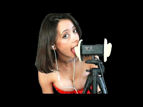 ASMR EAR LICKING Kissing french girl