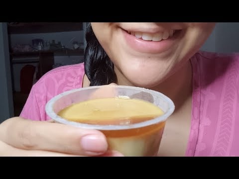 ASMR comiendo flan + un ratito de inaudible al final