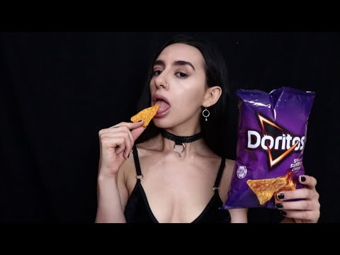 ASMR EN ESPAÑOL - SONIDOS CRUJIENTES CON DORITOS