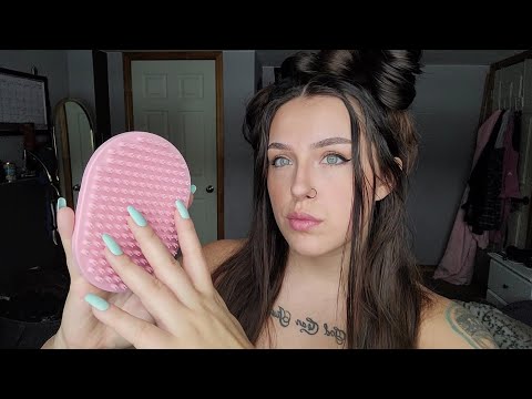 ASMR- Fast Scratching & Tapping Random Assortment!!