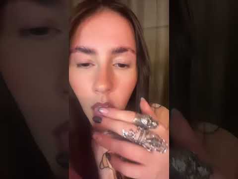 ASMR- @MissManganese style spit painting🎨 #asmr #fastasmr #spitpainting