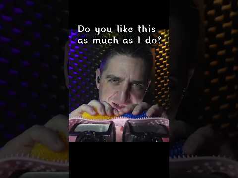 U like crunch? #Tingles #ASMR Using Silicone and Scrubbers