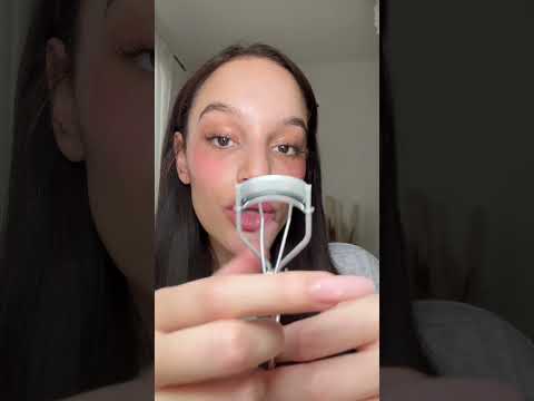 Asmr lash lift