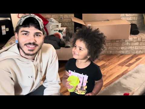 Vlog #86 - Thrifting without Mama