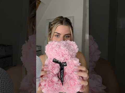 ASMR with a teddy bear made of roses🧸🥀 #asmr #asmrsounds #asmrtriggers #asmrscratching #scratching