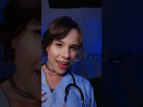 ASMR ENFERMEIRA DA NOITE 🩺 faz Exame Físico em Você
