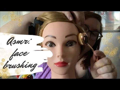 ASMR på svenska: Face brushing & tapping