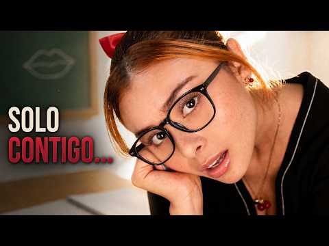 Le enseñas a besar a la chica nerd obsesionada contigo | ASMR Roleplay