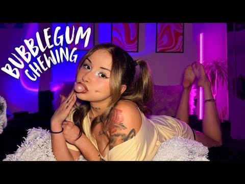 ASMR - Bubblegum💓 (Gum chewing, bubble blowing & mouth sounds)
