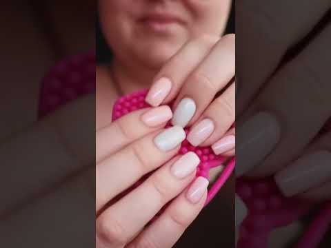 #asmr #tingles #josefinasmr #sleep #relax #asmrshorts #tingly #satisfying #scratchingasmr