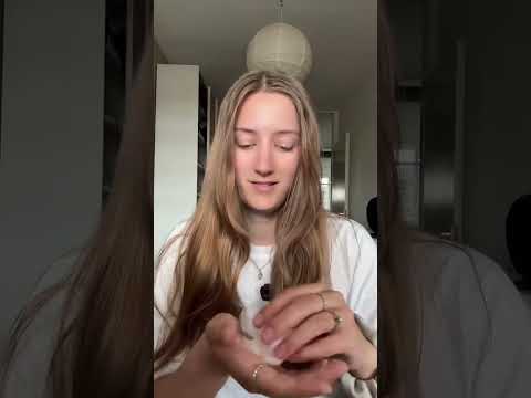 1 minute ASMR moisturizing your face 🧴#asmr #1minuteasmr #triggersforsleep #relax #skincare