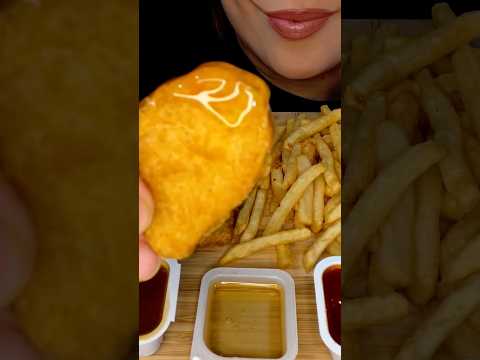 McDonald’s crispy chicken nuggets #asmr #food #chicken #McDonald’s