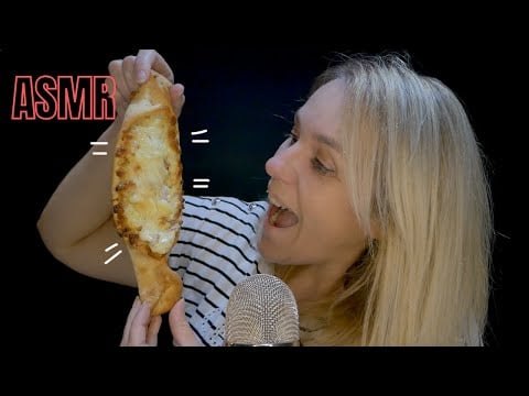 ASMR FR 🍕 MUKBANG - Je papote avec toi en dégustant une pizza