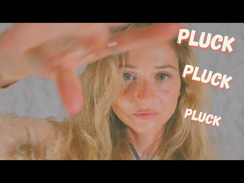 ASMR👩🏼‍⚕️Plucking, Pulling, removing your pain 💆[WHISPERING, PERSONAL ATTENTION, INVISIBLE TRIGGERS]