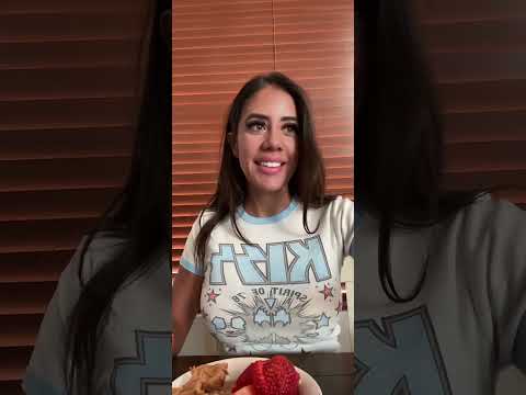 ASMR eating brunch