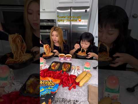 OLIVE GARDEN VS WENDY'S RACE EATING COMPETITION #shorts #viral #mukbang