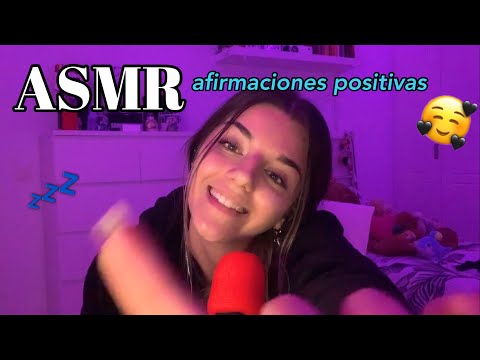 ASMR Quitando pensamientos NEGATIVOS & comentando afirmaciones POSITIVAS 💭 | Paulichi21