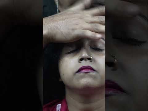 Lady Gets A Super Relaxing Head Massage With Neck Cracking ASMR #shorts