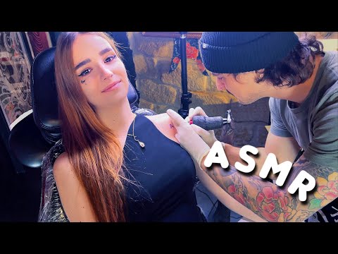 JE TATOUE « ASMR » SUR MON CORPS !!